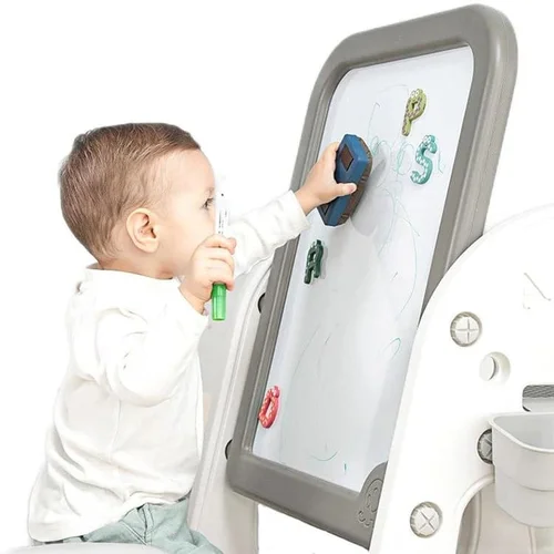 Kid's Table & Chair Set ©